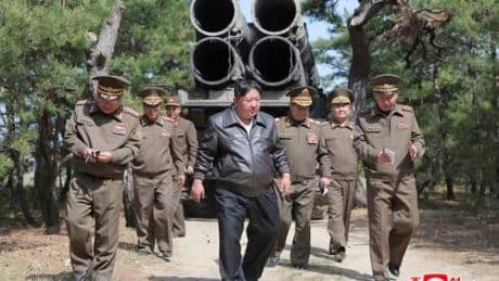 "Attacchi nucleari simulati contro gli Usa": cosa rivela l'ultimo test missilistico di Kim