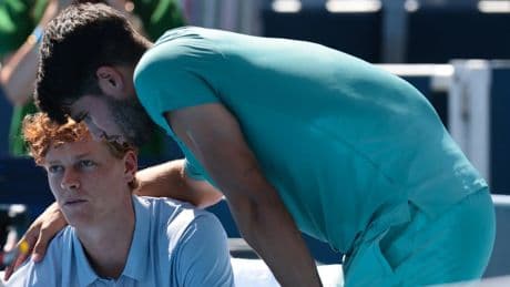 La sentida disculpa de Carlos Alcaraz con Jannik Sinner tras su retirada en Cincinnati: "Lo siento, y deseo que vuelvas más fuerte"