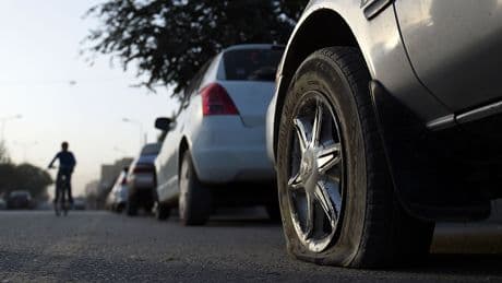Achtung, Lebensgefahr: Autofahrer dürfen einen Fehler in der Hitze nicht begehen