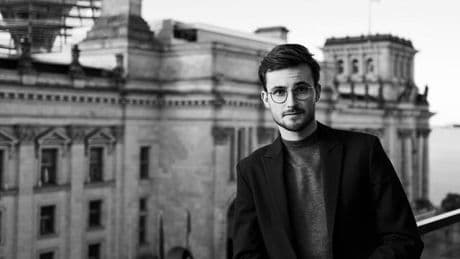 Maurice Höfgen: Warum ist alles mit Geld so belastend, Maurice Höfgen?