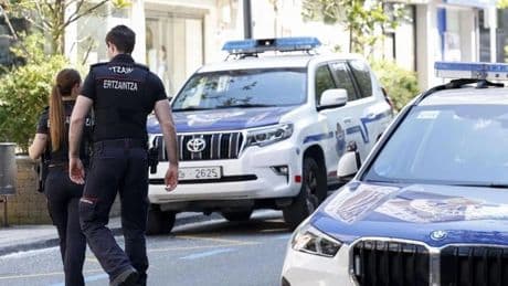 Detenido un hombre en Usurbil por tratar de estrangular a una mujer con un cordón