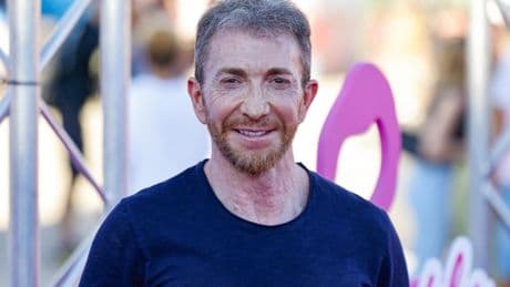 Pablo Motos, presentador, 59 años: “Mi cena lleva suero de leche de proteína, cacao puro, semillas de lino, medio paquete de fresas y leche de avena”