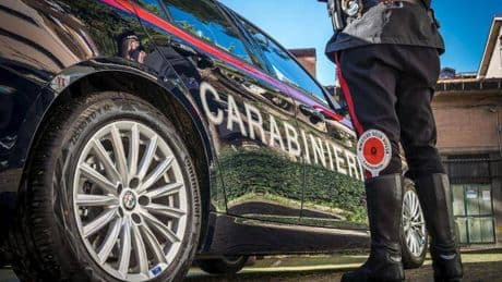 Punta la ex con le amiche e le investe con lo scooter: l'aggressione choc ad Acerra
