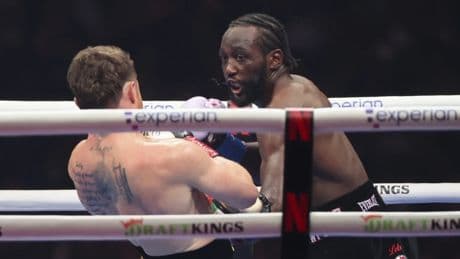 Boxer Crawford besiegt Canelo: „Gott hat mich gesegnet“