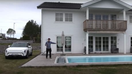 Kann ein E-Auto einen Pool wärmen? Youtuber macht den Praxistest