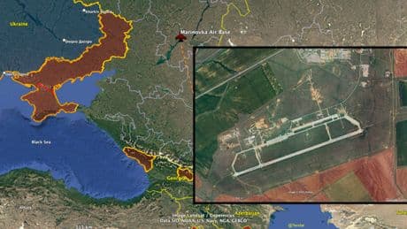 Guerra Ucraina, distrutti quattro caccia bombardieri russi Su-34 all'aeroporto di Marinovka: «Valevano milioni di dollari»