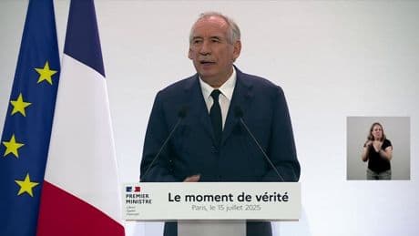 Budget 2026: François Bayrou dénonce "la malédiction de la dette" et alerte sur le "surendettement" qui "n'a pas d'issue"
