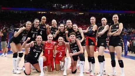 A Milli Kadın Voleybol Takımı parkeye çıkıyor! Filenin Sultanları maç takvimi ve puan durumu! 9 Temmuz 2025 Milletler Ligi maçı saat kaçta, hangi kanalda?