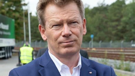 Abgang mit MIllionen-Abfindung  - Endstation! Bahnchef Lutz gefeuert