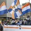 Normaal plakken ze activistische stickers, maar nu bewapende een lid van de Geuzenbond zich