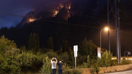 Canada: les feux de forêt se rapprochent de Vancouver, la ville menacée