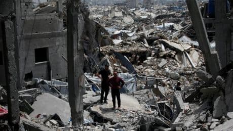 Cinco periodistas mueren con sus familiares en ataques israelíes en Gaza