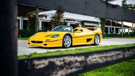 Dünyanın en pahalı Ferrari'si... Fiyatı dudak uçuklattı