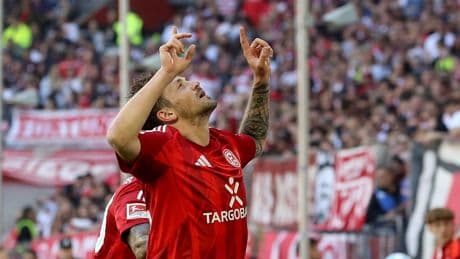 Kownacki trifft für toten Opa - Das emotionalste Tor der Fortuna-Saison