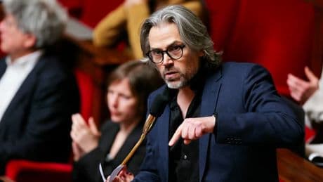 "Je n'ai jamais été excommunié": Caron assure s'exprimer en "totale liberté" dans le groupe LFI