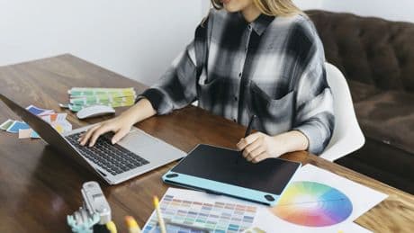 Wunsch und Wirklichkeit: KI: Bedrohung für den Arbeitsmarkt wird unterschätzt