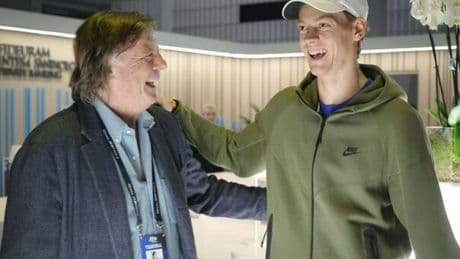 Adriano Panatta: «Musetti ha fatto vedere a tutti come si gioca davvero a tennis». Critiche sui social: «Come fai a non citare Sinner?»