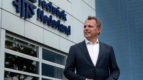 Nieuwe techniekbaas Mark Harbers: ’Bedrijven kunnen zeker kwart van piekbelasting stroomnet weg  werken’
