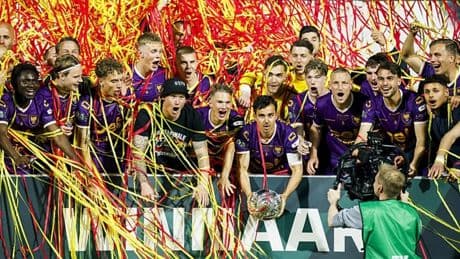 Hollanda'da 92 sene sonra bir ilk! Kupa sahibini buldu...