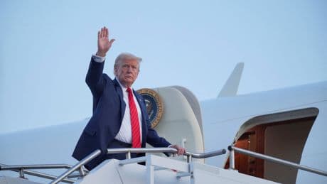 Droits de douane : Donald Trump menace l’Inde d'augmenter la surtaxe sur les produits à cause des achats de pétrole russe
