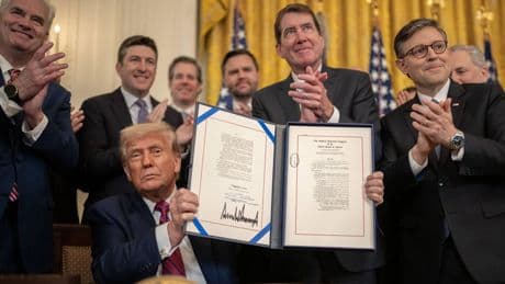 Pourquoi Donald Trump a raison de trouver « géniale » sa loi sur les cryptomonnaies
