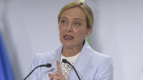 Meloni rientra in scena, prima volta da premier al Meeting di Rimini: tra guerre e dazi