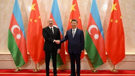 Aliyev ve Şi Cinping Şanghay zirvesinde bir araya geldi