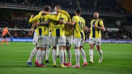 Fenerbahçe, Başakşehir karşısında zorlanmadı