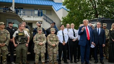 Trump agita las aguas del Caribe con su puño naval y un despliegue masivo frente a Venezuela