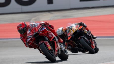 GP de Austria en directo | Vibrante duelo de Marc Márquez con el ‘poleman’ Bezzechi por la primera plaza
