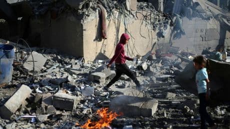 Amnesty International fustige un « génocide en direct » à Gaza