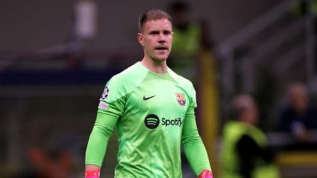 Ter Stegen deja de ser intocable: su año lesionado y la irrupción de Joan García abren el debate en la portería del Barça