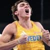 Le Suédois Armand Duplantis passe 6,30 m et bat le record du monde de saut à la perche et s'offre un troisième sacre mondial consécutif