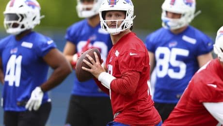 Josh Allen and Hailee Steinfeld’s wedding is near — as Bills teammate may have let exact date slip