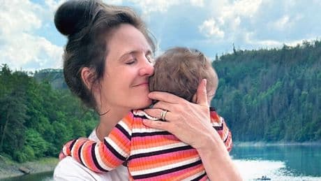 Amalia starb an seltener Gen-Krankheit - Ich habe mein totes Baby in den Sarg gelegt