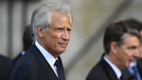 Devant Philippe, Barnier ou Attal: de Villepin à nouveau en tête d'un sondage de popularité des personnalités politiques