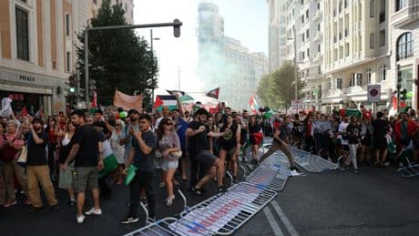 Les manifestants propalestiniens font définitivement dérailler le Tour d'Espagne