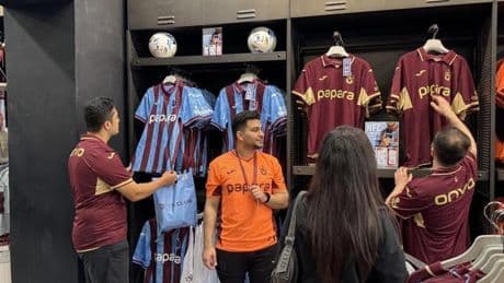 Trabzonspor yeni sezon formalarını satışa sundu