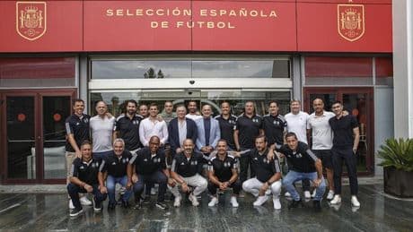 El enfado de las Leyendas de España con la RFEF: "Llevamos meses soportando un abandono institucional incomprensible"