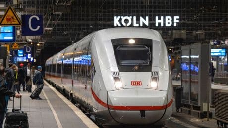 Unpünktliche Züge: Mehr Verspätungen: Baustellen bremsen Bahn im April aus
