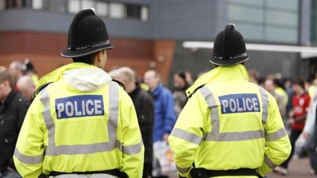 Detenidos diez hombres por presuntos abusos sexuales a menores en Inglaterra