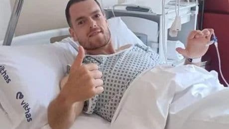 Unai Laso, operado con éxito del tendón de su rodilla derecha