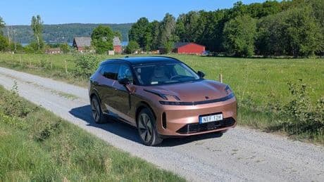El Lynk & Co 08 es el coche híbrido enchufable que estabas esperando para dar el salto al 'electrico'