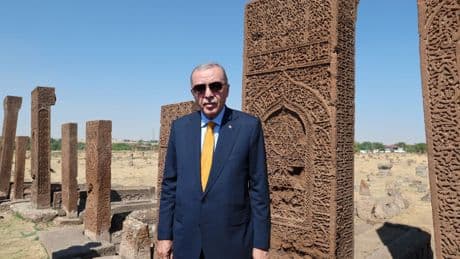 Erdoğan'ın Malazgirt programına katılım zorunlu: Öğrencilere 300 TL, memurlara mecburiyet