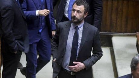 Sparo di Capodanno, Pozzolo espulso dal gruppo di FdI alla Camera