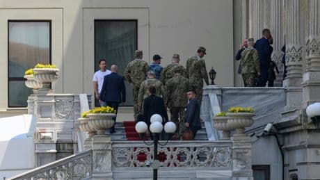 Guerre en Ukraine : Moscou et Kiev vont échanger tous leurs prisonniers jeunes ou blessés