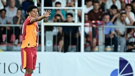 Premier Lig’de gündem Sara!