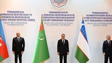 Azerbaycan, Türkmenistan ve Özbekistan liderleri arasında üçlü zirve gerçekleşti