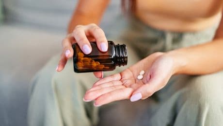 Common painkillers may fuel deadly superbugs that resist antibiotics, study warns