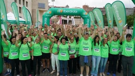 Más de 1.500 personas recorren Bilbao contra el cáncer